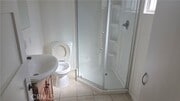 Photo - 422 Bond St