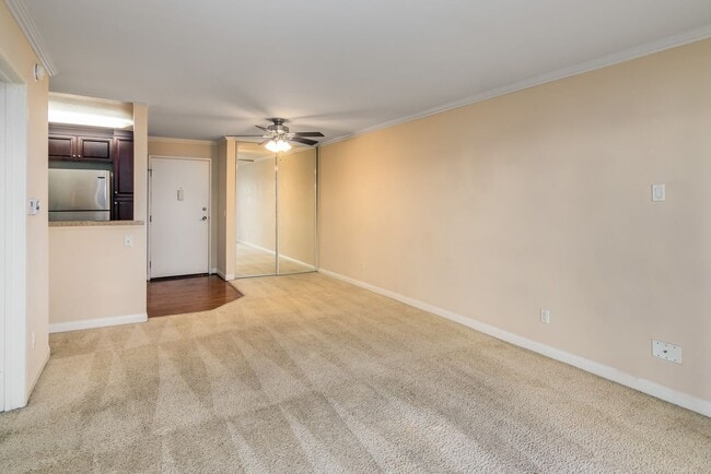 Photo - 5500 Owensmouth Ave Unit 5500 Owensmouth Ave  #216