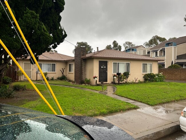 Photo - Cozy 2 bedroom and 1 bathroom near Port Hu...