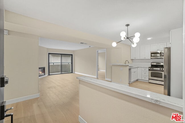 Building Photo - 8300 Manitoba St Unit 221