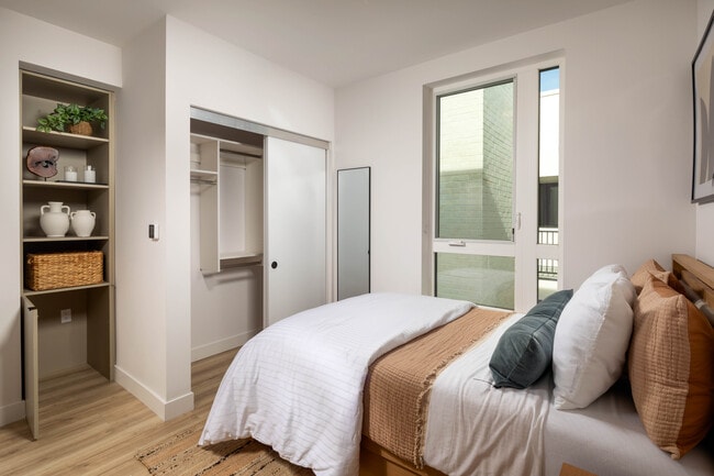 Private Bed in Shared 5 Bed Unit - LUCA Beverly Grove