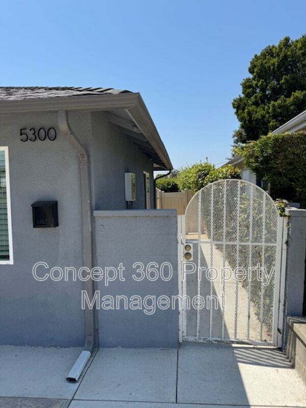 Photo - 5300 Glasgow Ct House