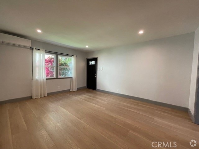 Building Photo - 2613 N Lincoln St Rental