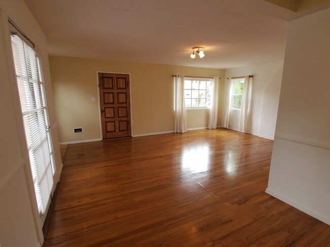 Building Photo - 663 Marine St Unit Marine Street Rental