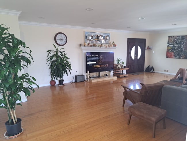 Photo - 1624 Glenmont Dr House