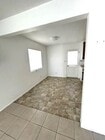 Photo - 429 W 6th St