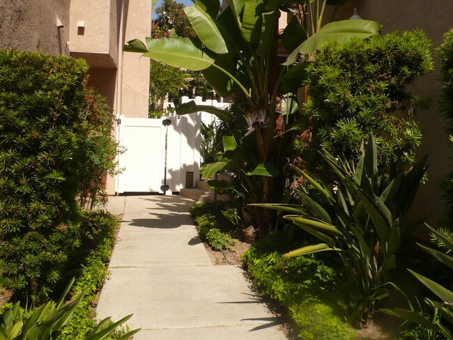 Photo - Gorgeous 3 Bed, 2.5 Bath Townhome In Rancho Del Rey - Chula Vista!