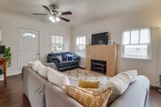 Photo - 3891 Superba St