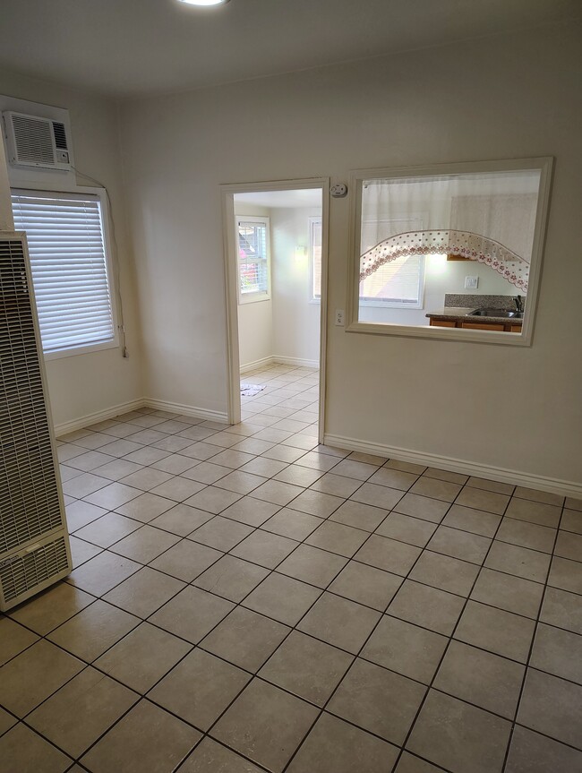 Photo - 818 E Rte 66 Unit 5