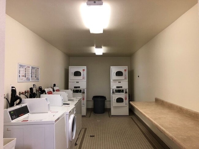 Photo - Bright 2bd/2bth in Quiet Del Mar Gated Community