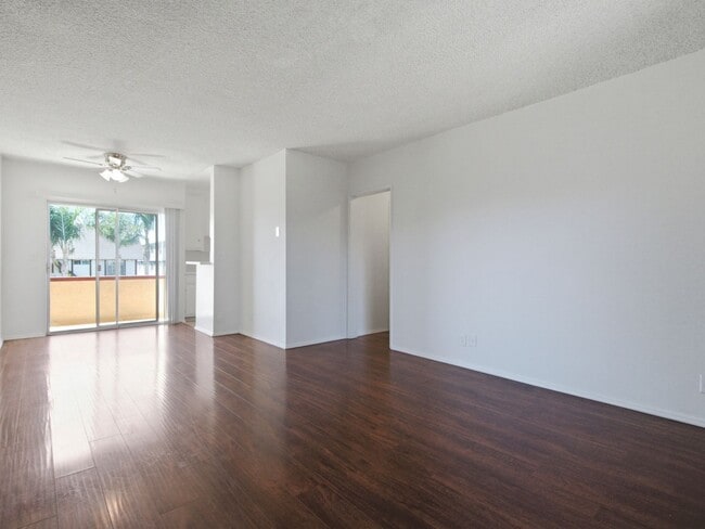 Photo - 18541 Prairie St Unit Many