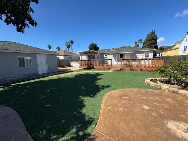 Building Photo - Charming 3-Bedroom Home with a spacious yard and modern amenities in Chula Vista