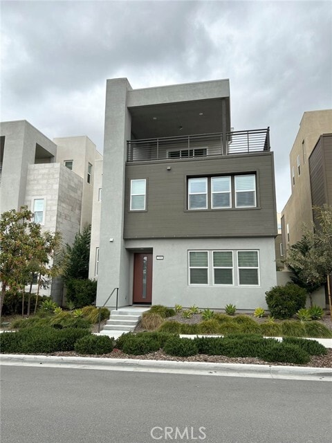 Building Photo - 109 Chorus