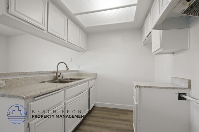 1555-1557 Carson St. - 1555-1557 Carson St. Apartments