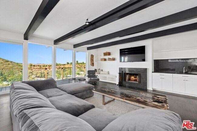 Photo - 2235 Gloaming Way