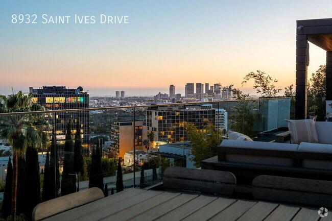 Building Photo - 8932 St Ives Dr Rental