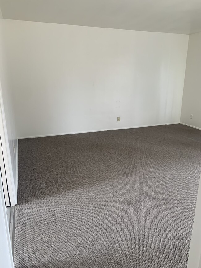 Photo - 115 N D St Unit B