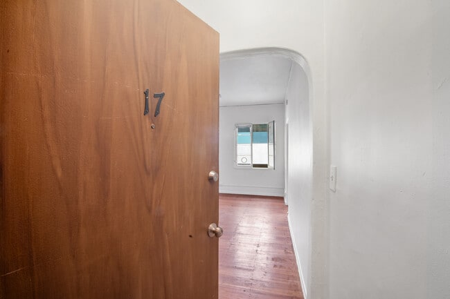 Photo - 279 N Euclid Ave