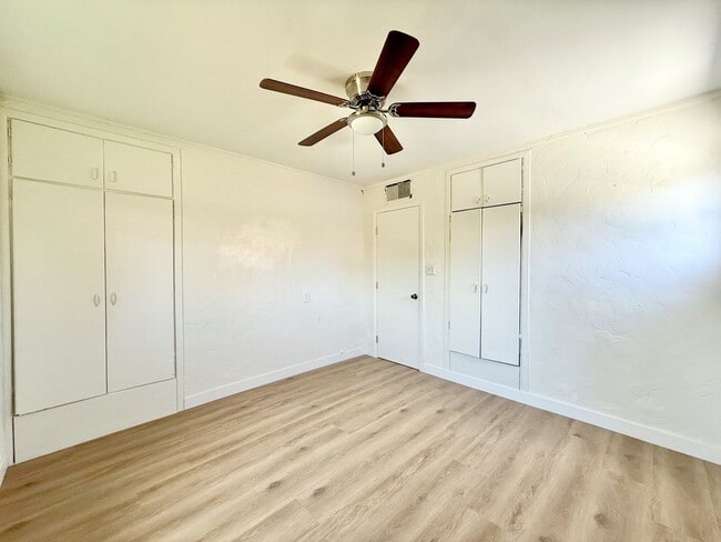Photo - AVAILABLE NOW!!  RECENTLY UPDATED 1 Bedroom 1 Bathroom!! Apartment in Palm Desert Unit 01
