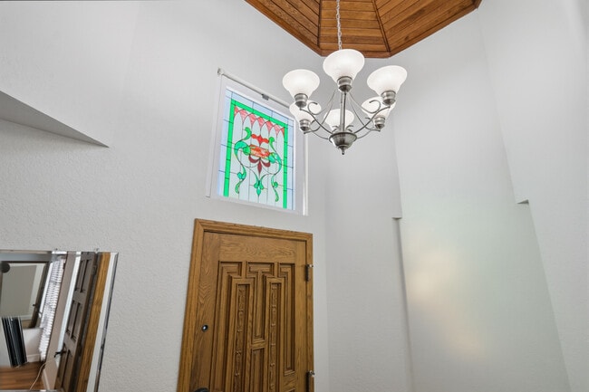 Stain glass and tower in entry and beautiful paneled ceiling - 369 Palm Ave