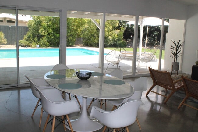 Photo - 278 N Sunset Way