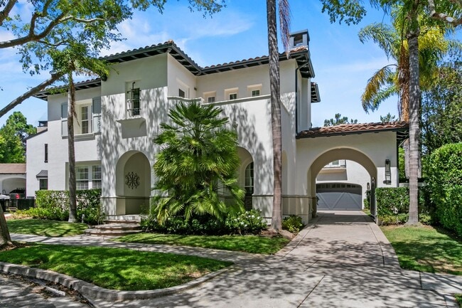 Bonita Canyon Luxury Estate With Pool - Bonita Canyon Luxury Estate With Pool House