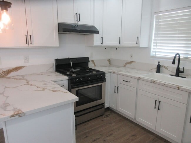 Photo - Duggan Property Management, Inc presents, Adorable ADU in Sylmar
