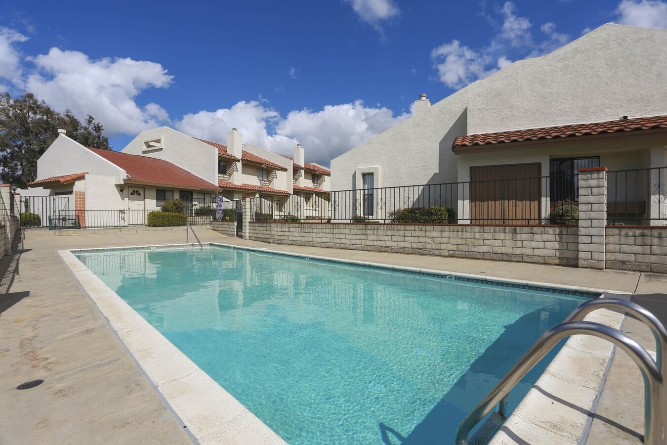 Photo - Hidden Valley Villas Apartments