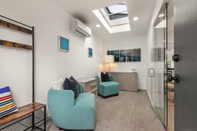 Photo - 1264.5 Prospect St