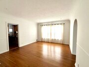 Photo - 107 N Mansfield Ave Condo