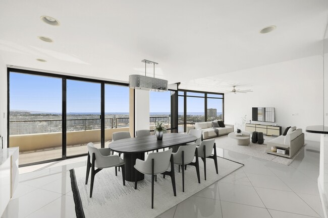 Photo - 4267 Marina City Dr