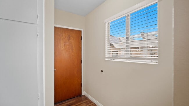 Photo - 124-126 4th Street Duplex Unit 126