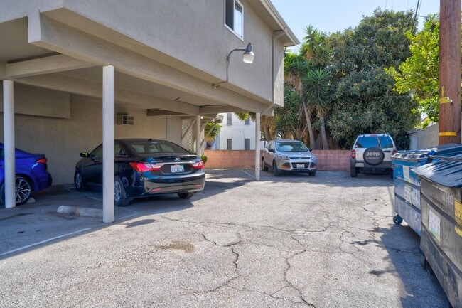 Photo - 1417 S Holt Luxury Investments LLC