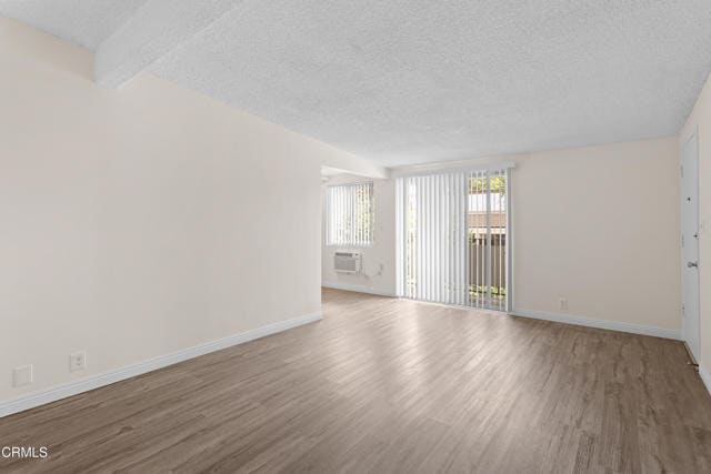 Photo - 2707 Montrose Ave Unit 8