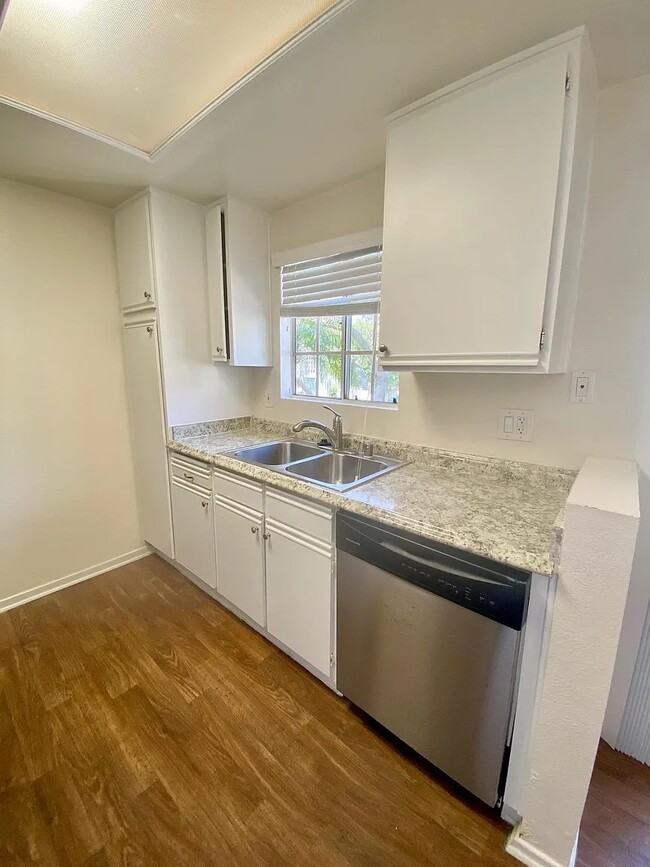 Photo - 908 S Shenandoah St