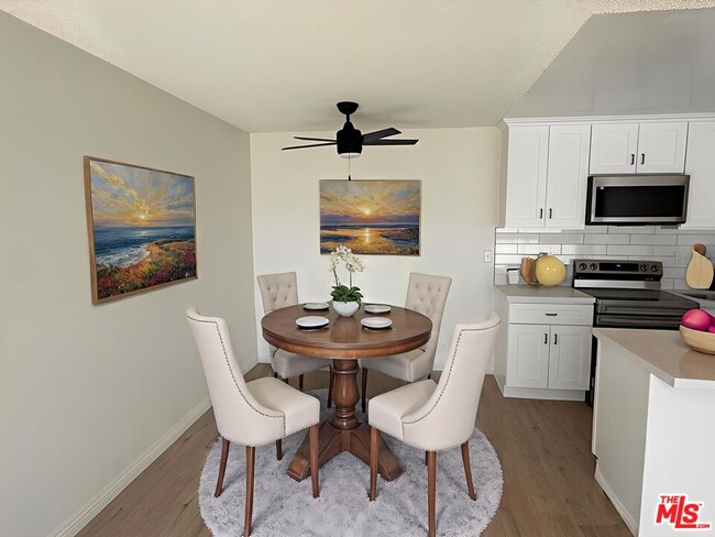 Photo - 10200 De Soto Ave Unit 320