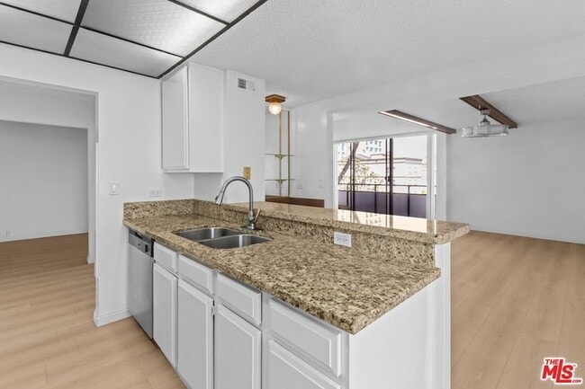 Photo - 10535 Wilshire Blvd Unit 603
