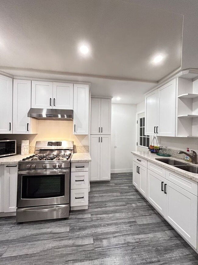 Photo - Charming 2-Bedroom Home in Los Angeles
