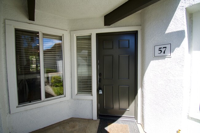 Building Photo - 57 Rabano