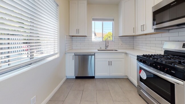 Photo - 3210 Ellsworth St . Your 2 bedrooms Awaits!