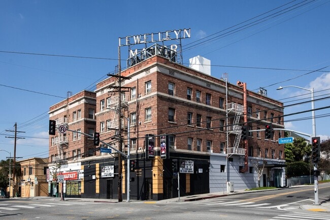 Building Photo - 307 N Rampart Blvd