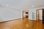 Photo - 983 W 10th St Apartment