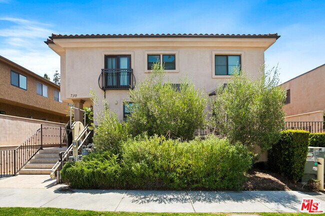 Building Photo - 730 S Marengo Ave Unit 1 Rental