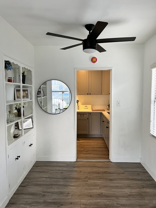 Photo - 252 San Francisco Ave