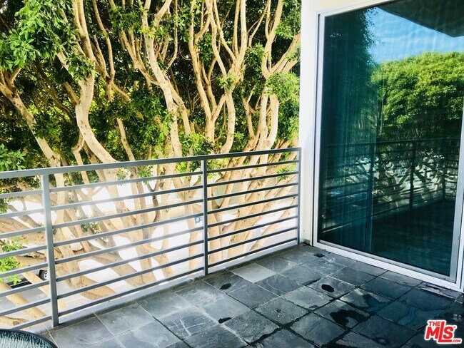 Photo - 1241 5th St Unit 201