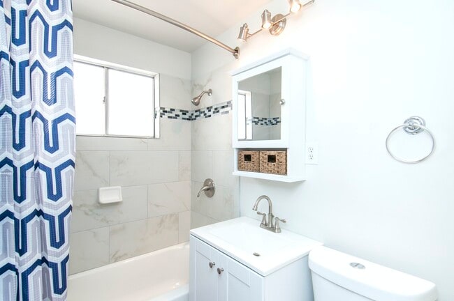 Photo - 72458 Sunnyslope Dr