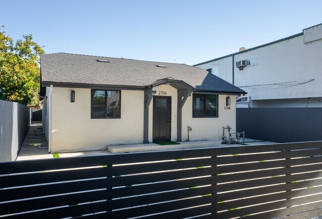Photo - 2706 Cochran Ave Unit 2706 S. Cochran Ave