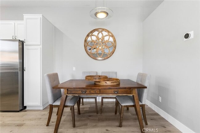 Photo - 181 California Ct