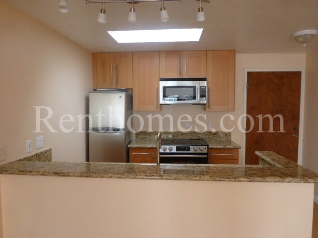 Photo - 8308 Regents Rd Unit 3-O