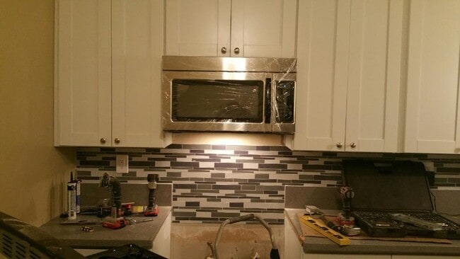 Kitchen - 642 Lemar Park Dr Unit #4